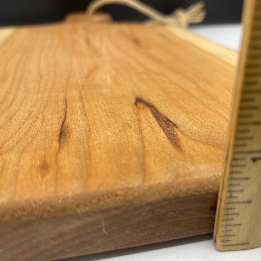 Wooden Cutting Board with Handle - Picture 5 of 5